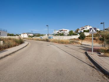 Terreno residencial en venta en Calle Cullar Vega 42