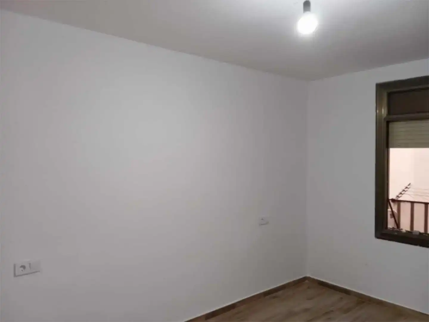 Wohnung zum Verkauf in Terrassa mit Klimaanlage und Balkon