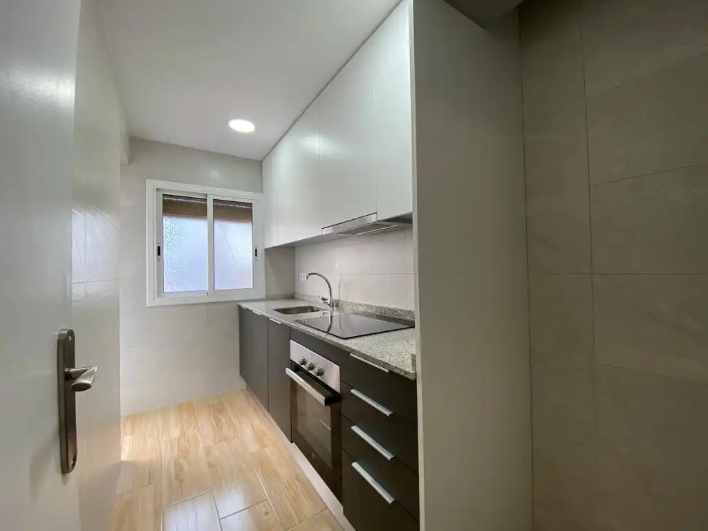 Küche von Gebäude zum Verkauf in Barcelona