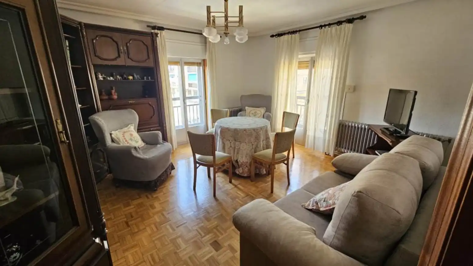 Living room of Flat for sale in Salamanca  with Heating, Terrace and Balcony