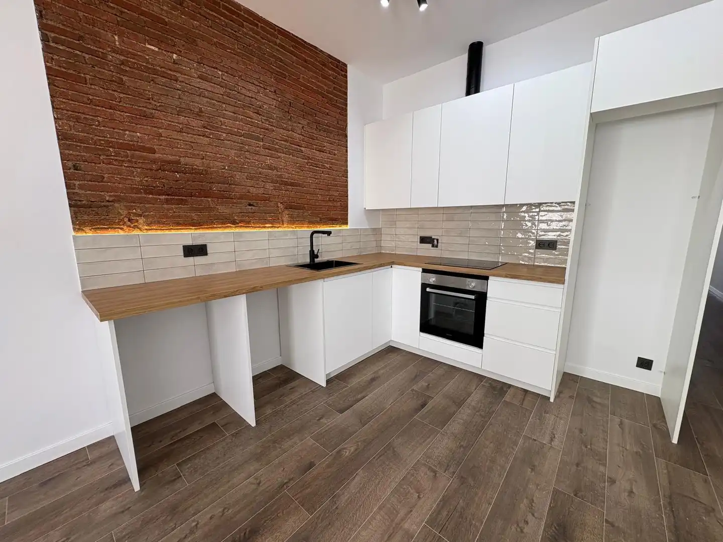Casa aparellada en venda a Centre - Sant Oleguer, imagen 26