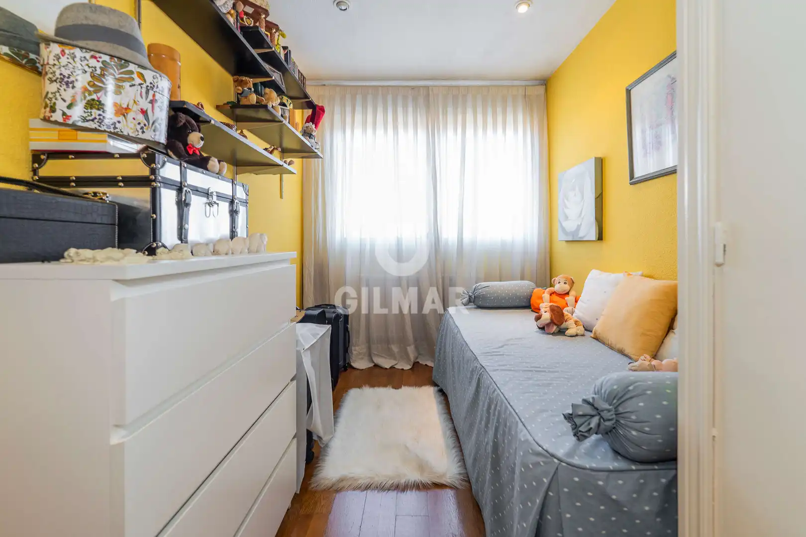 Schlafzimmer von Einfamilien-Reihenhaus zum Verkauf in Pozuelo de Alarcón mit Heizung, Privatgarten und Schwimmbad