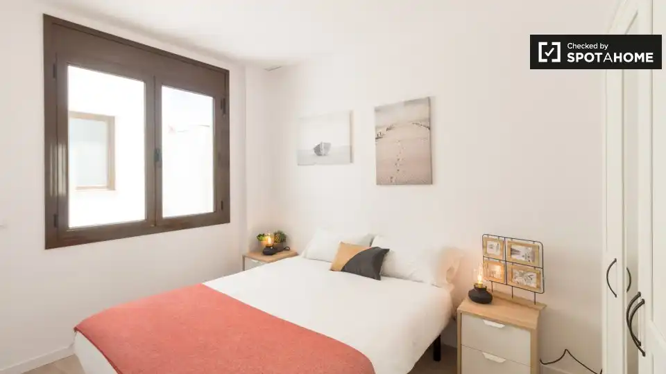 Appartamento con terrazza in affitto a Ciutat Vella, imagen 10