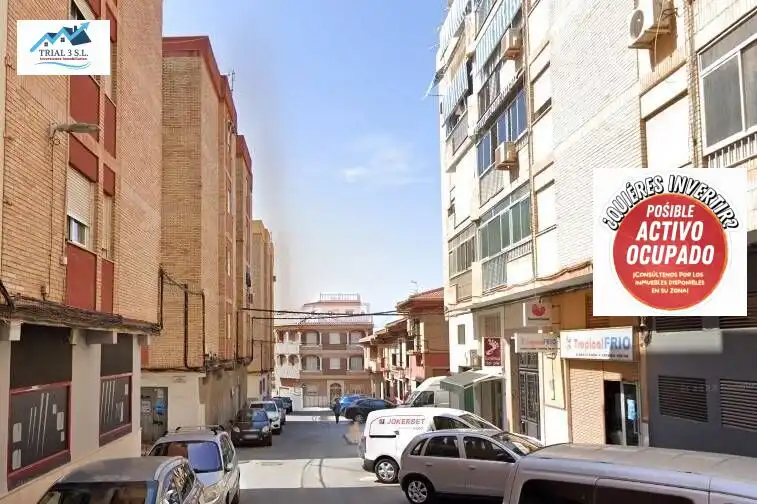 Flat with terrace for sale in Amadeo Vives
