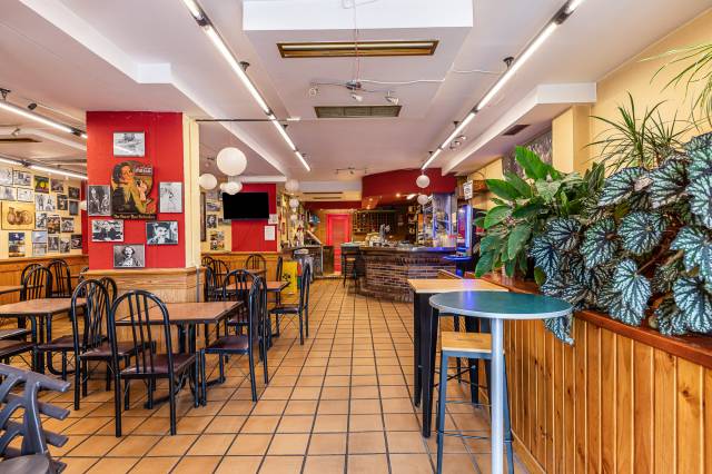 Local comercial en Venta en Monte Rozas