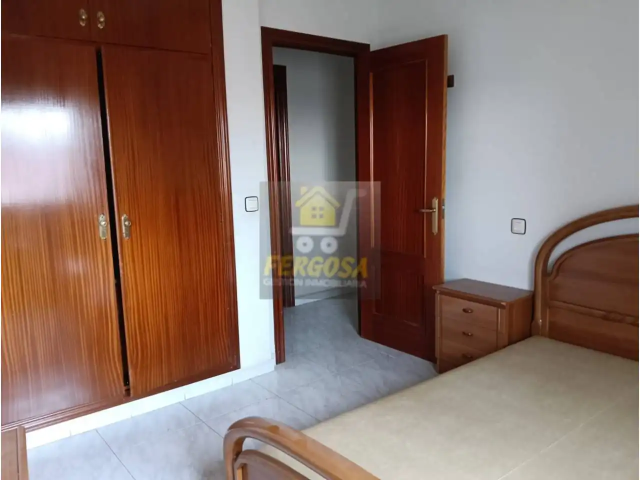 Schlafzimmer von Geschaftsraum zum Verkauf in Nombela mit Klimaanlage