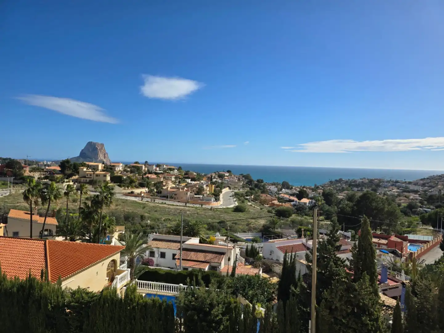 Vista exterior de Casa o xalet en venda en Calpe / Calp amb Aire condicionat, Calefacció i Jardí privat