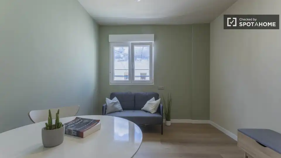 Bedroom of Flat for rent in Valencia  with Air Conditioner, Heating and Furnished