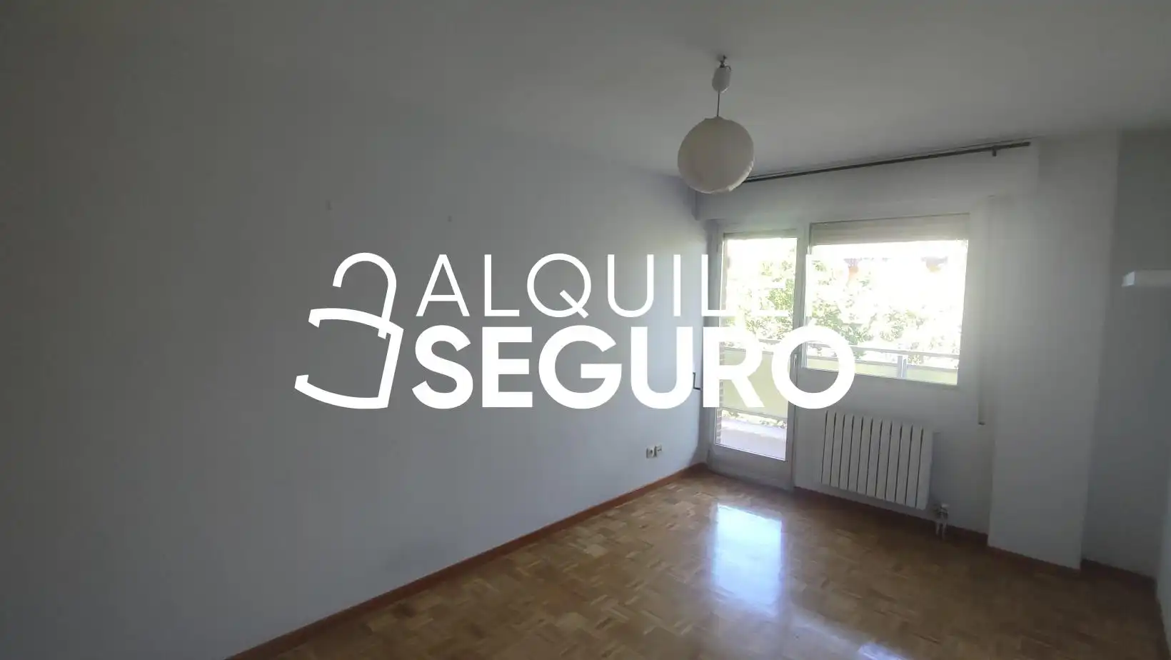 Bedroom of Flat for rent in Tres Cantos  with Heating