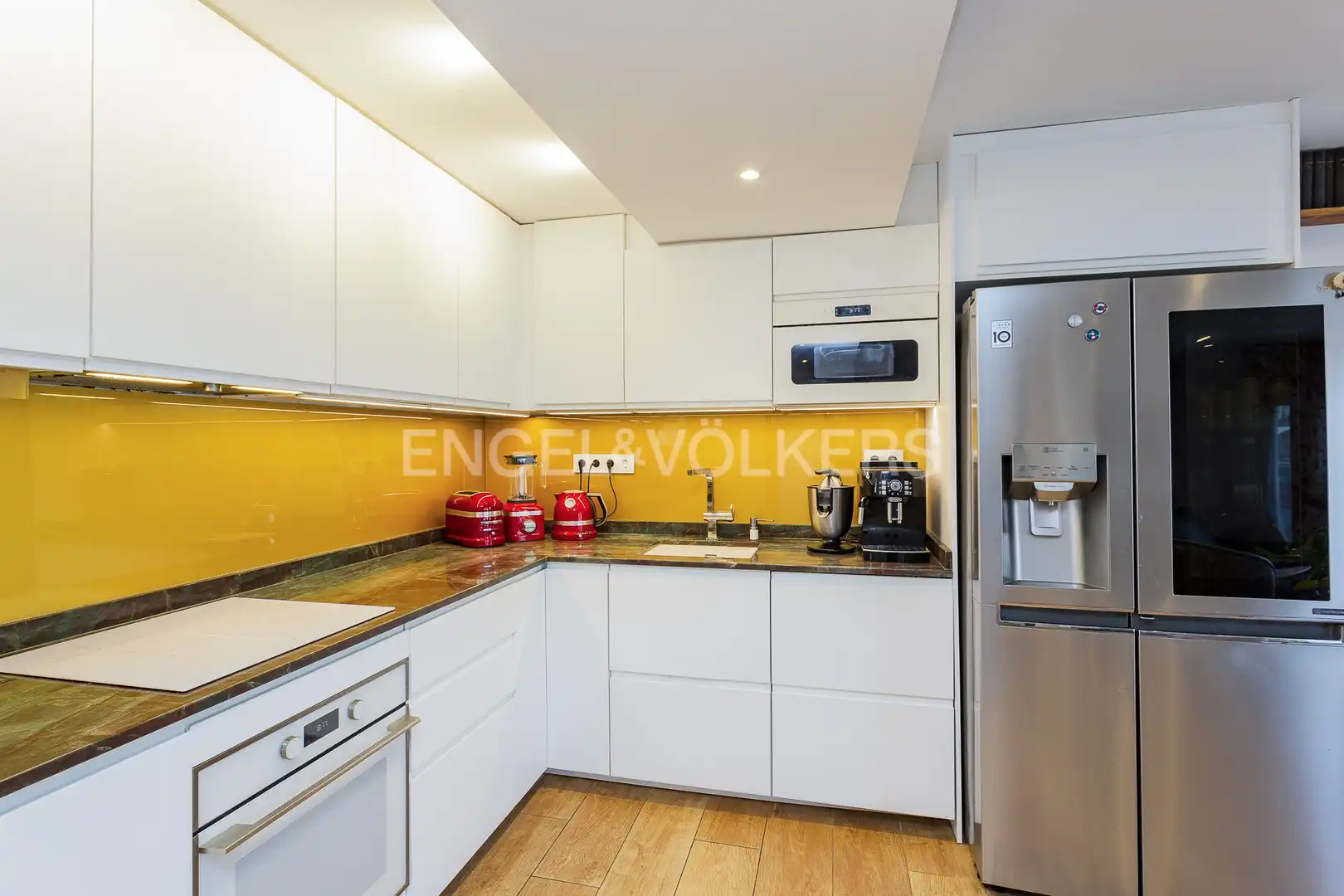 Kitchen of Flat for rent in Sitges  with Air Conditioner, Heating and Swimming Pool