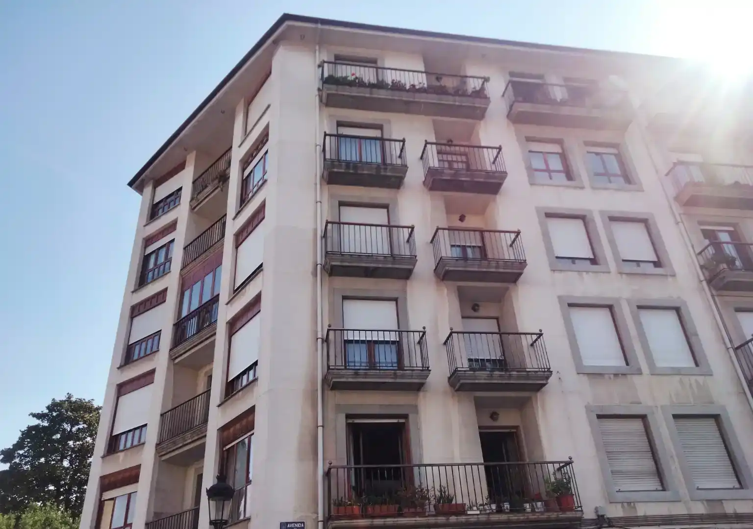 Vista exterior de Pis en venda en Pravia amb Balcó