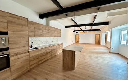 Kitchen of Flat for sale in  Barcelona Capital  with Air Conditioner, Heating and Parquet flooring