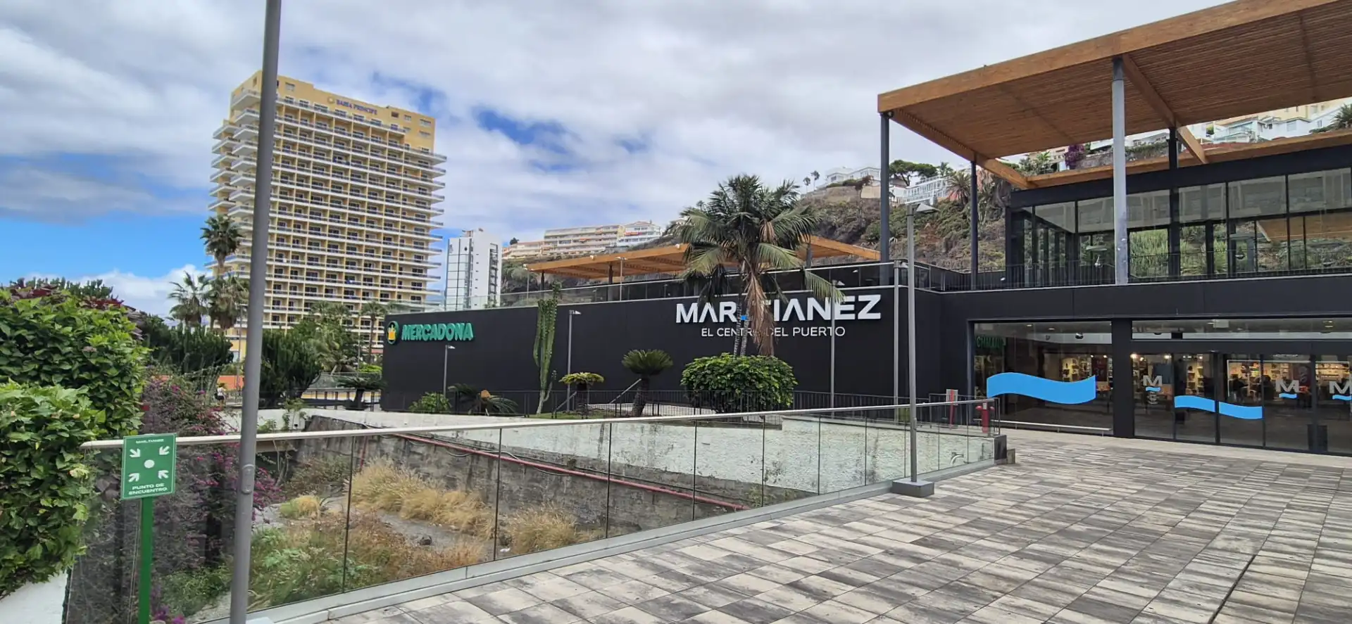 Exterior view of Flat for sale in Puerto de la Cruz  with Terrace, Furnished and Oven