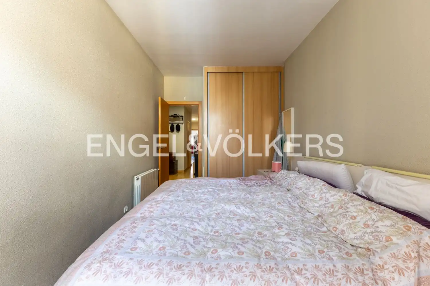Bedroom of Flat for sale in Valencia  with Air Conditioner, Heating and Parquet flooring