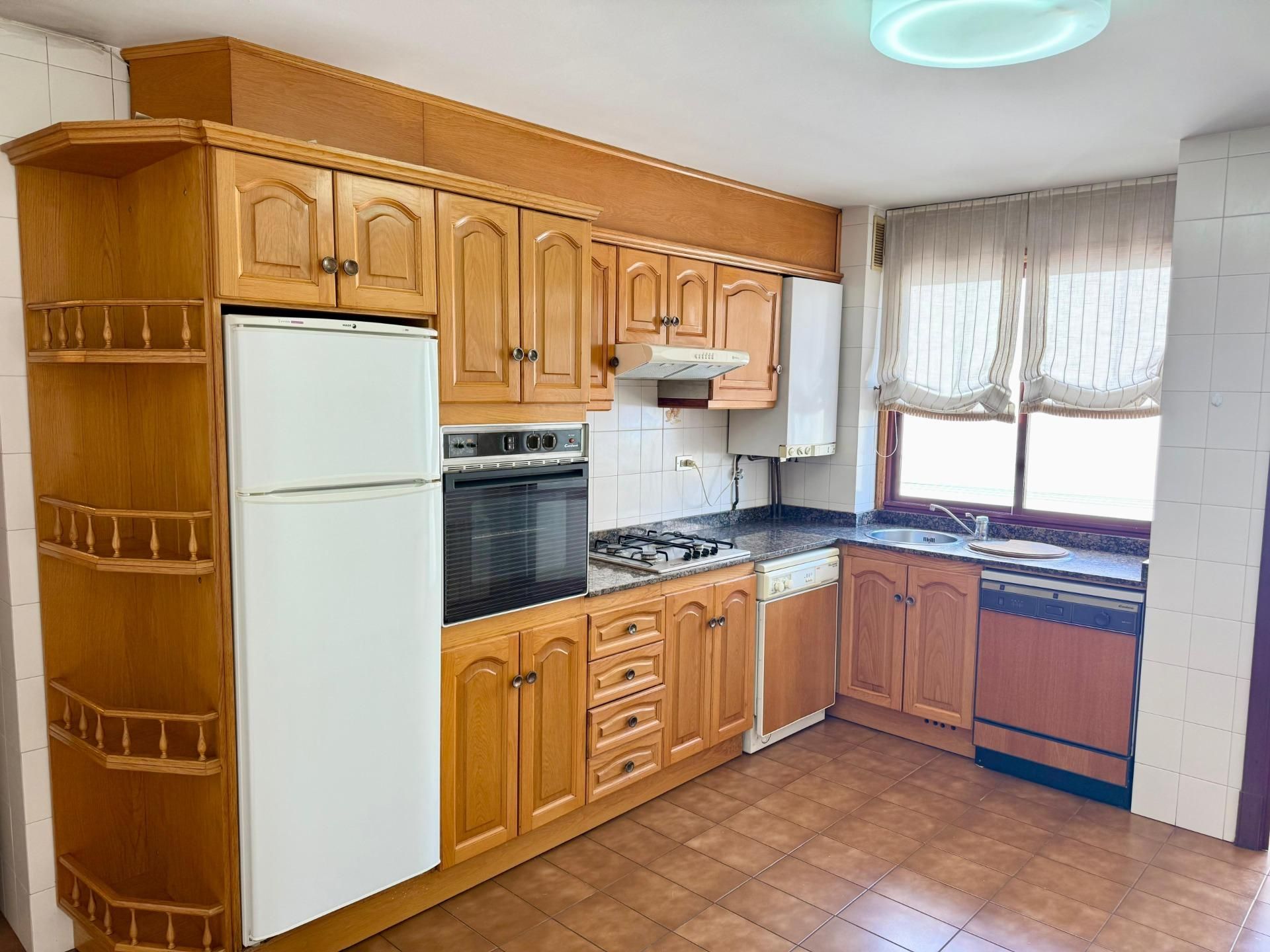Kitchen of Flat for sale in A Coruña Capital   with Heating, Parquet flooring and Storage room