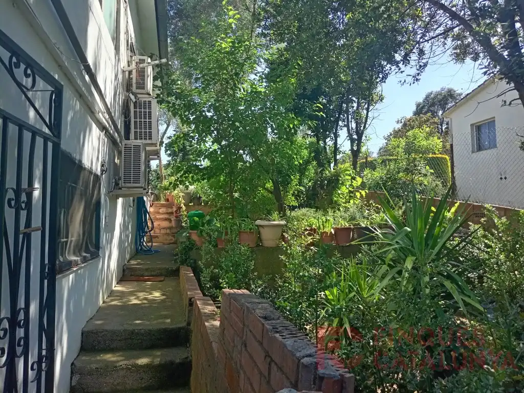 Jardí de Casa o xalet en venda en Vilobí d'Onyar