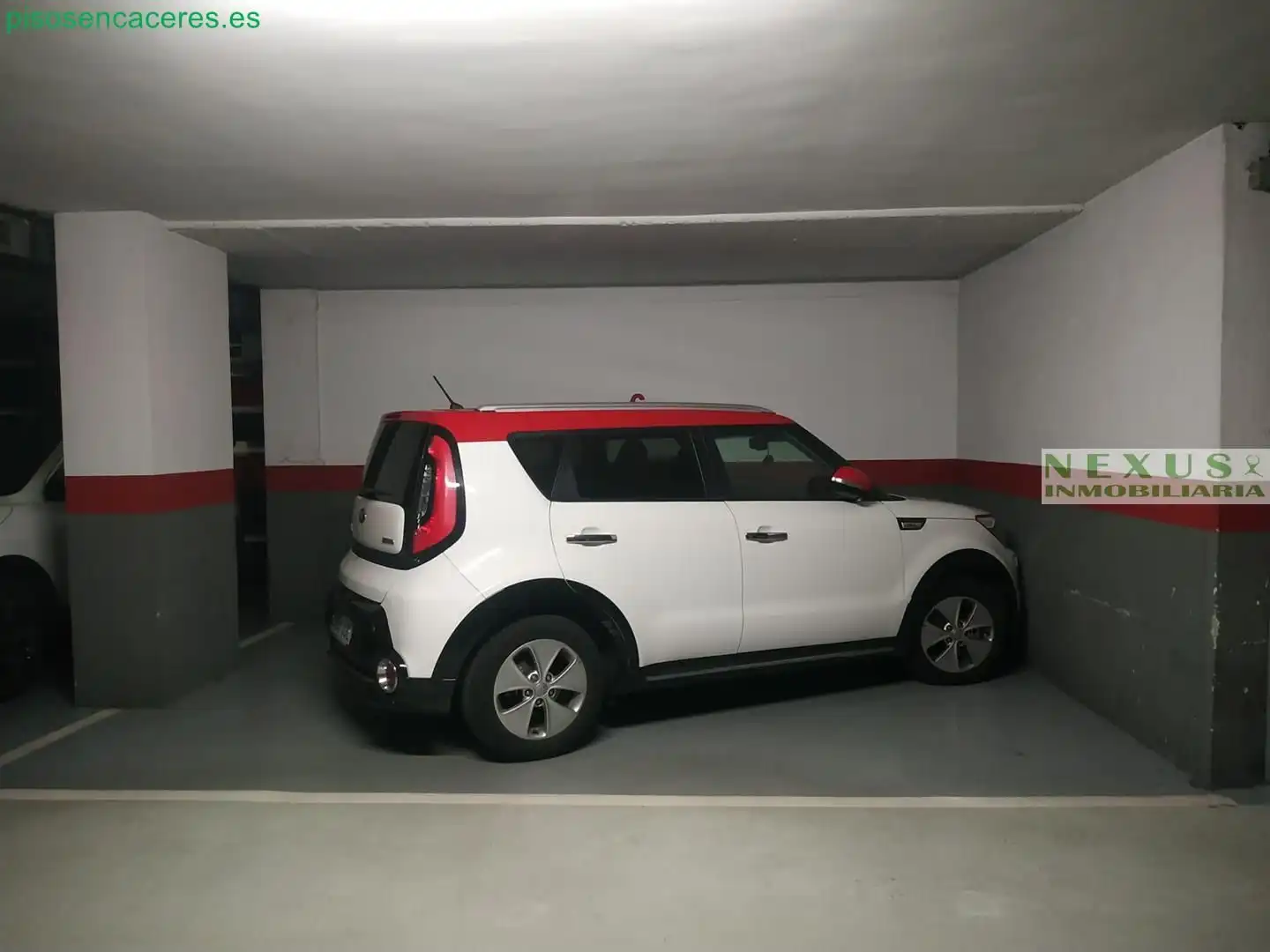 Parking of Flat for rent in Cáceres  with Air Conditioner and Heating