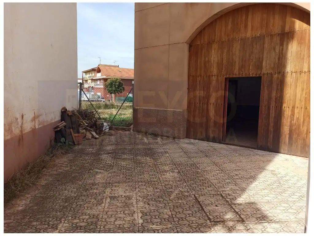 Parking de Casa o chalet en venta en Huércanos con Balcón