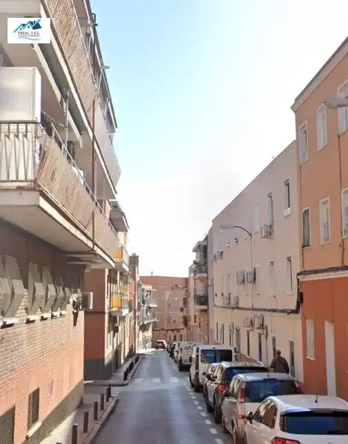 Vista exterior de Piso en venta en Madrid