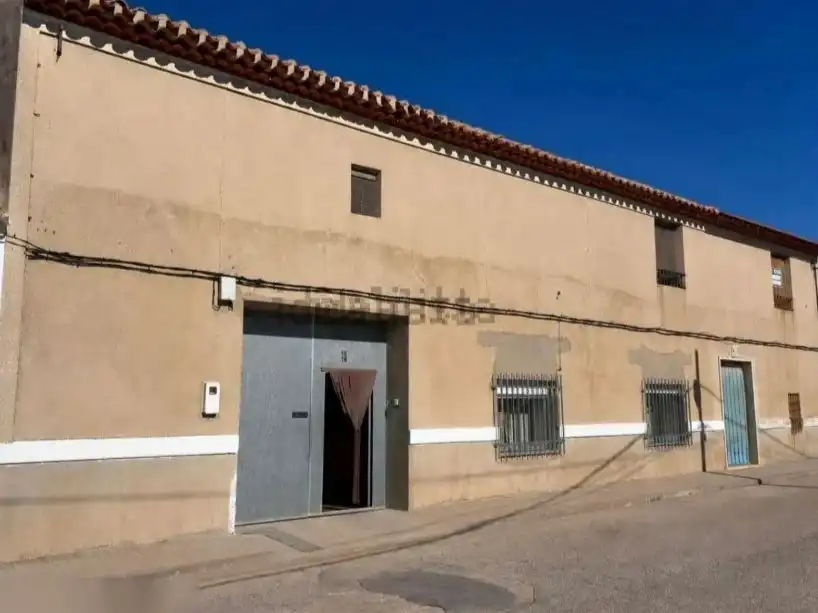 Vista exterior de Casa o chalet en venta en Arenales de San Gregorio, Ciudad Real