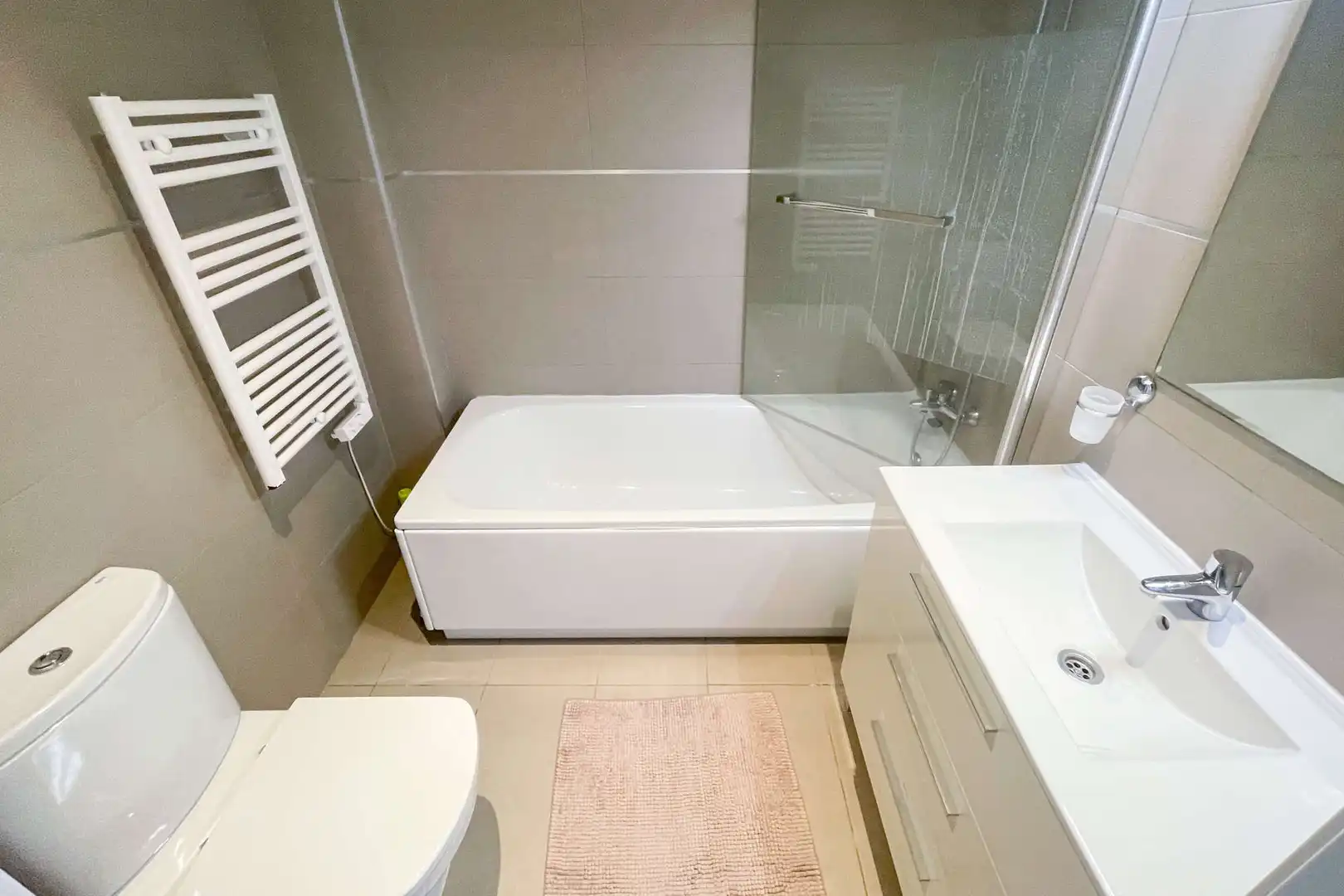 Bathroom of Flat for rent in Capdepera  with Air Conditioner, Terrace and Furnished