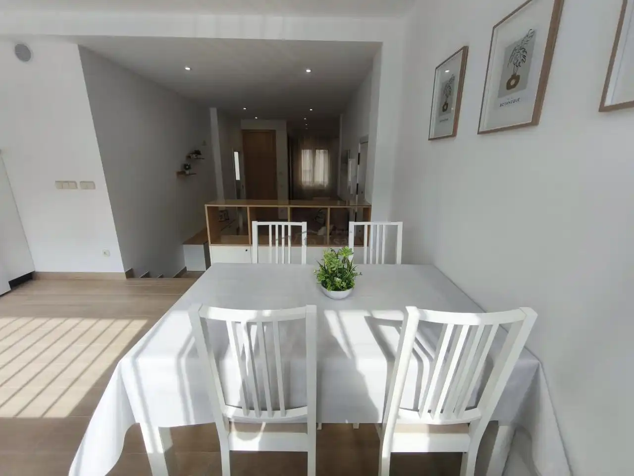 Menjador de Apartament de lloguer en Ourense Capital  amb Aire condicionat, Calefacció i Moblat