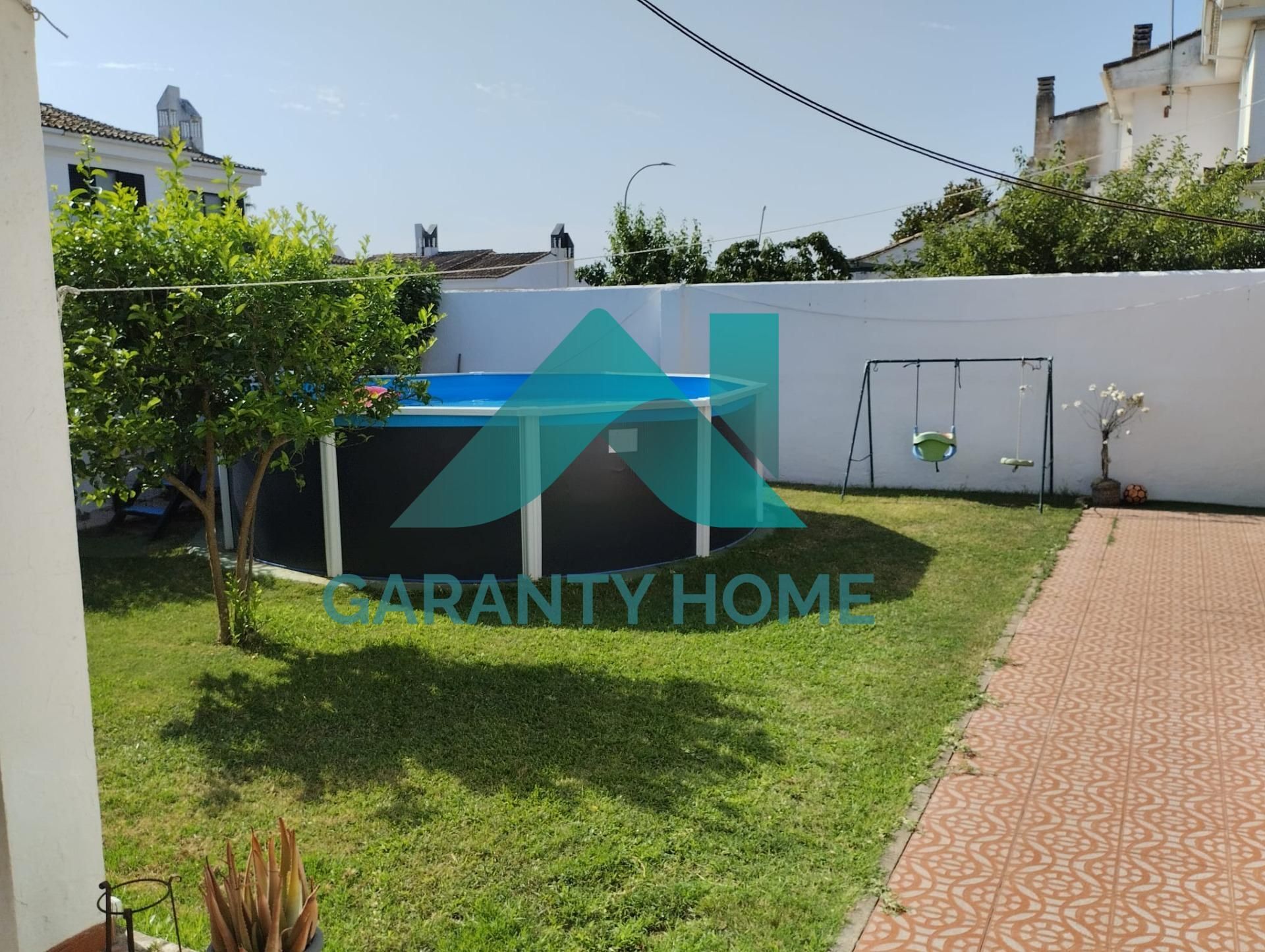 Jardí de Casa o xalet en venda en Cáceres Capital amb Aire condicionat, Calefacció i Terrassa
