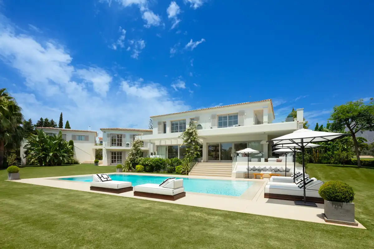 Jardí de Casa o xalet en venda en Marbella amb Aire condicionat, Jardí privat i Terrassa