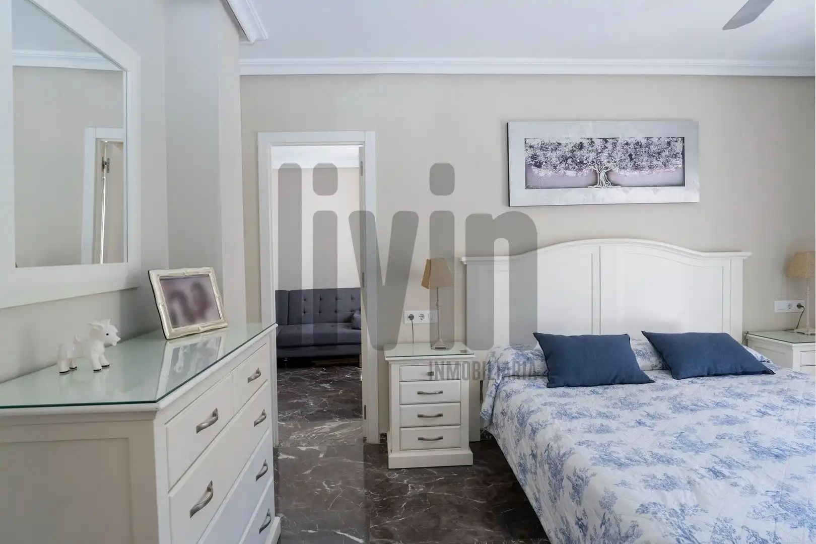 Dormitori de Casa adosada en venda en Jaén amb Aire condicionat, Calefacció i Jardí privat