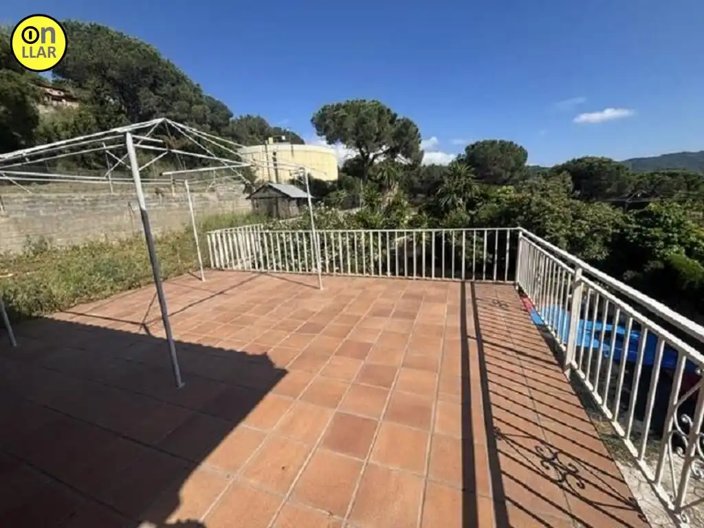 Terrassa de Casa o xalet en venda en Vilanova del Vallès