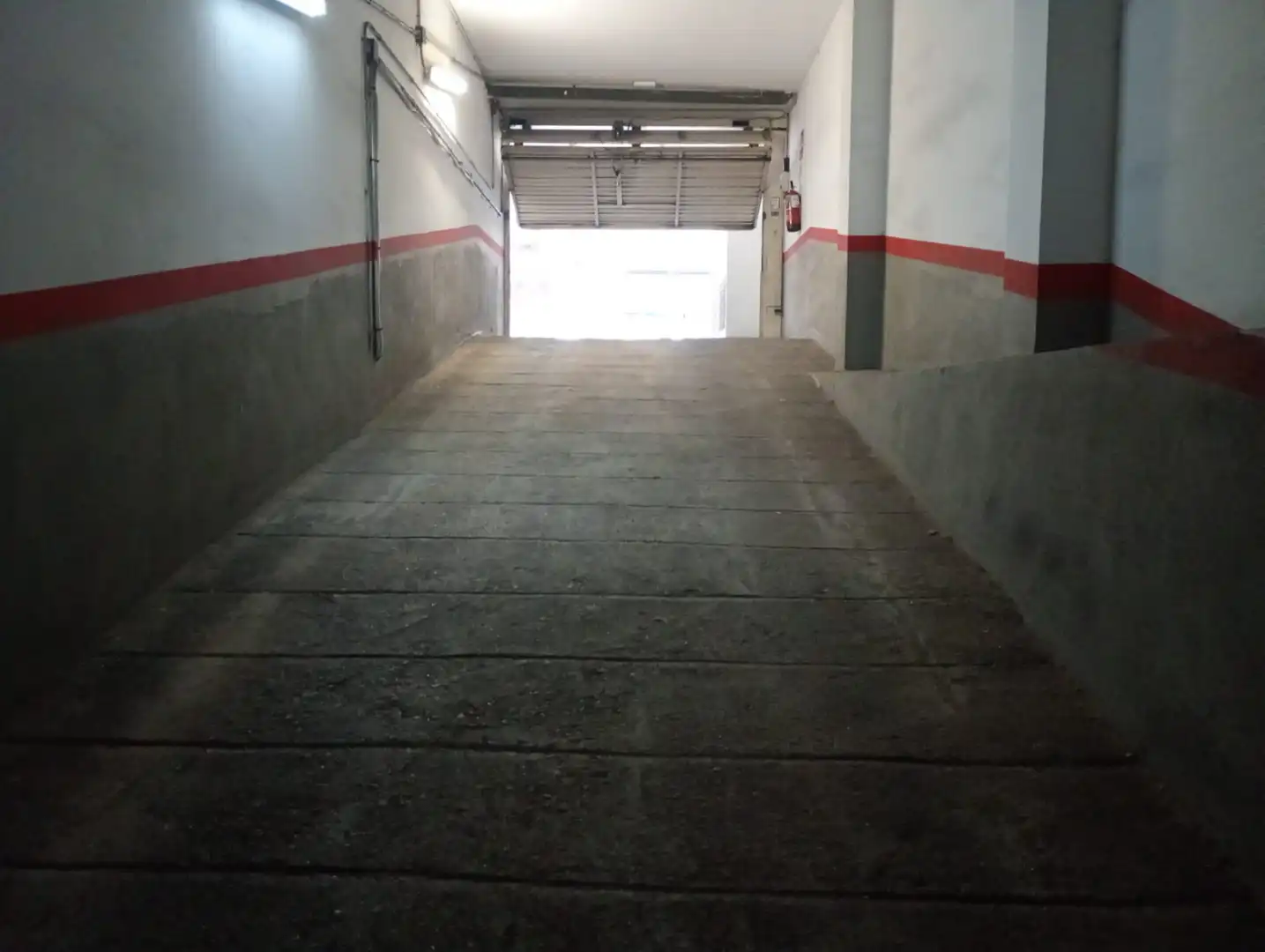 Parkplatz von Garage zur Miete in Sant Martí