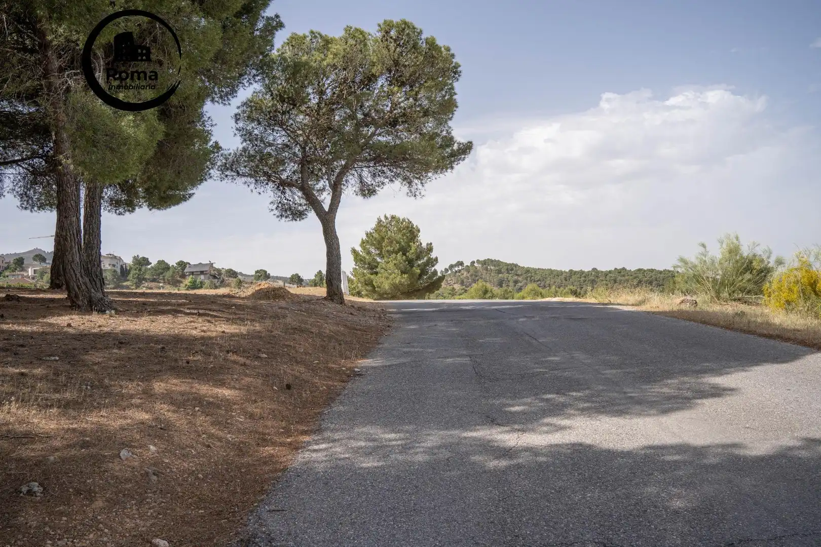 Vista exterior de Casa o xalet en venda en La Zubia amb Aire condicionat, Calefacció i Jardí privat