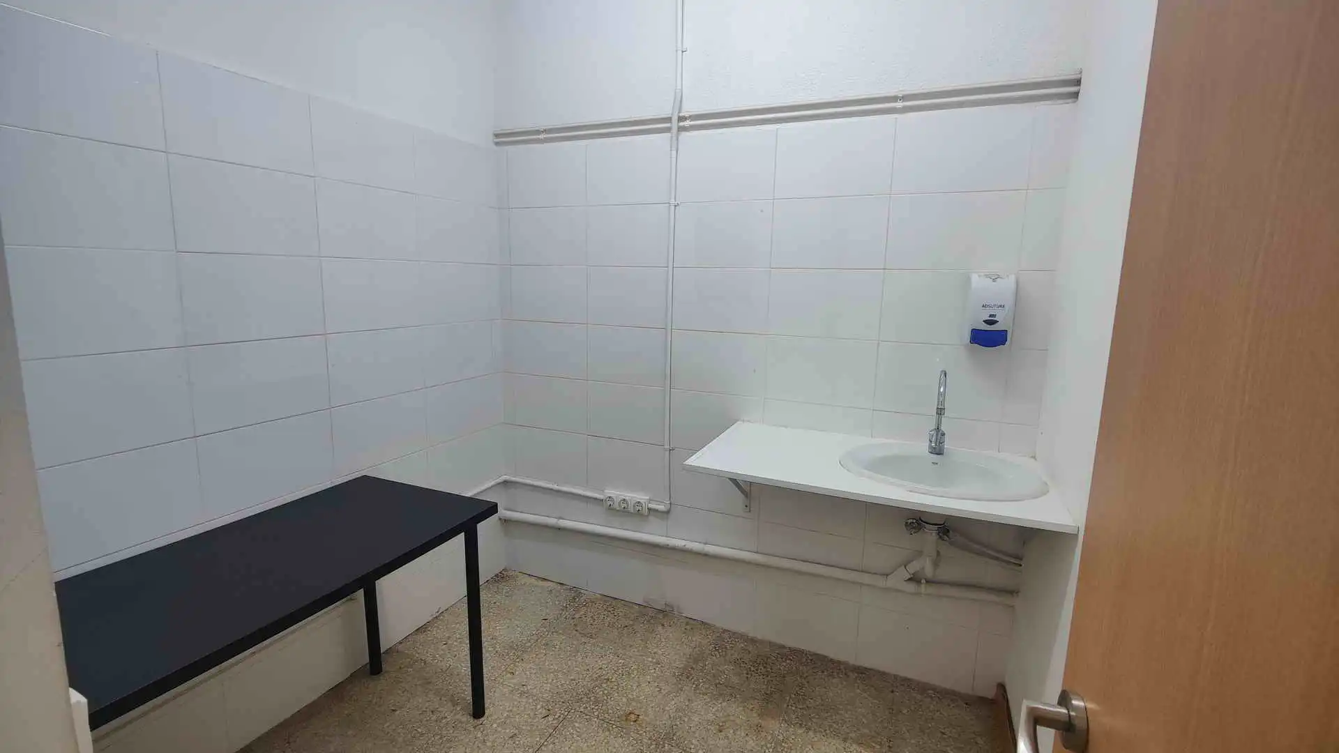 Business premises to rent in Vallirana, imagen 11