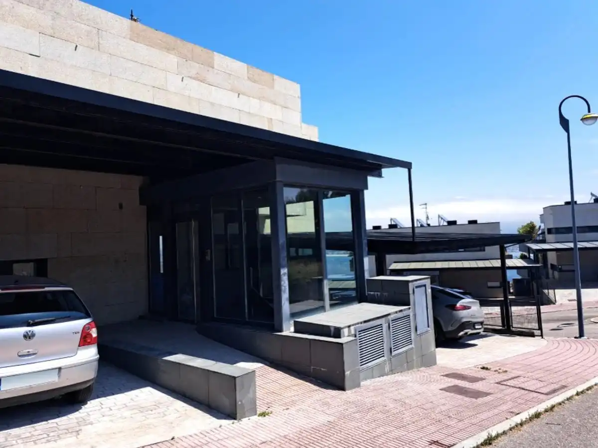 Exterior view of Flat for sale in Baiona  with Terrace, Storage room and Alarm