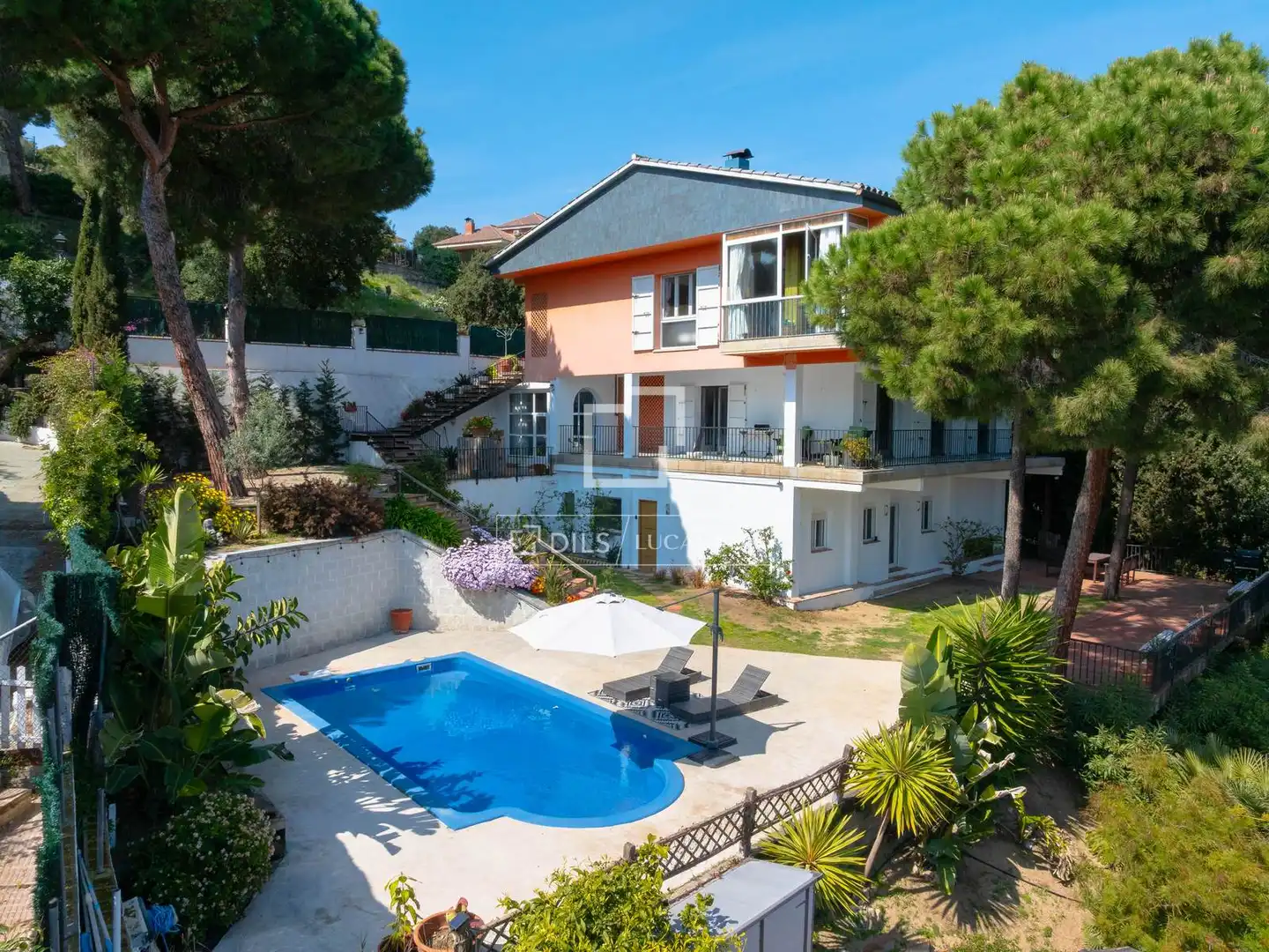 Exterior view of Houses for sale in Arenys de Mar  with Heating, Private garden and Terrace