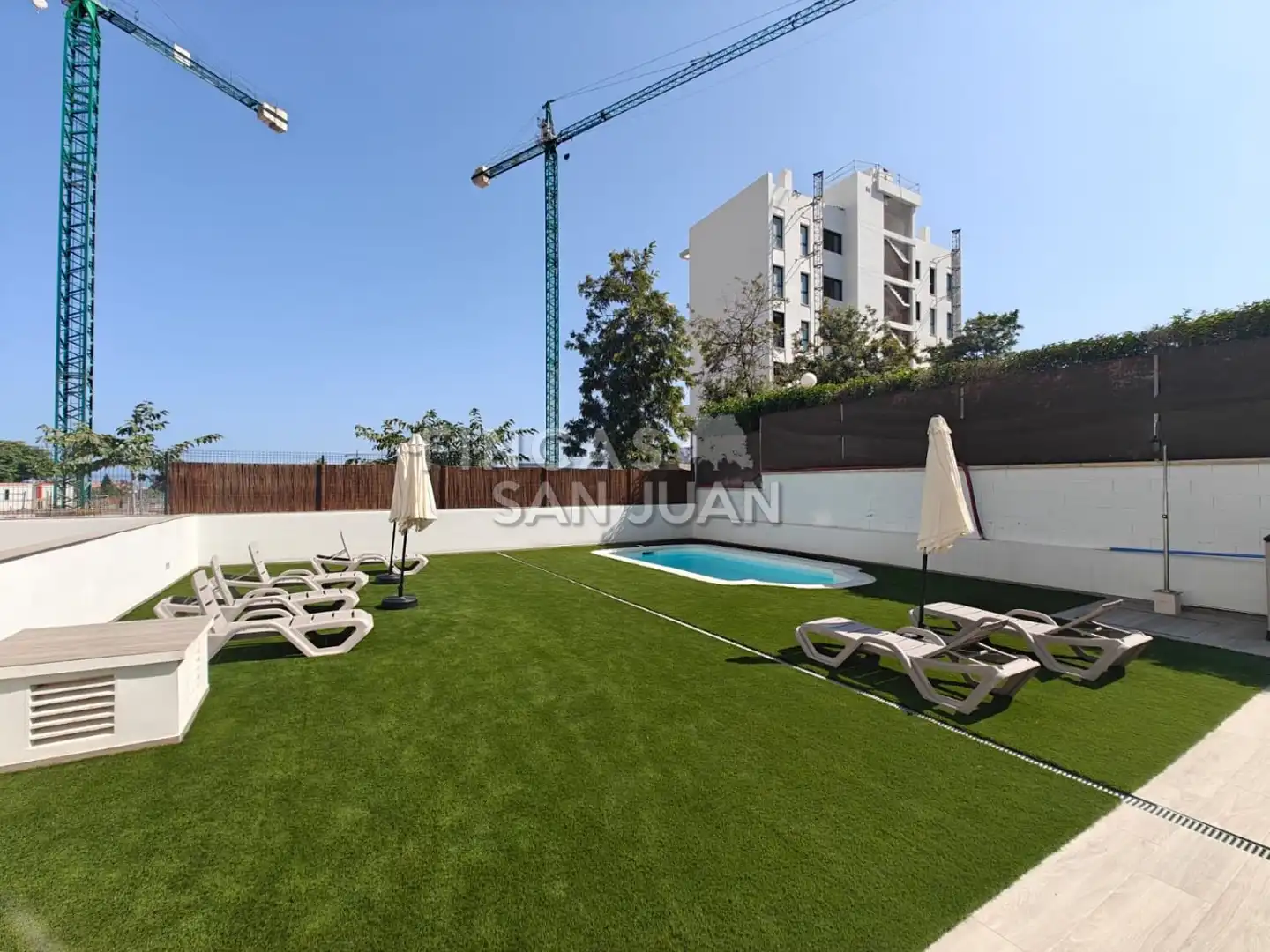 Jardín de Piso de alquiler en Sant Joan d'Alacant con Aire acondicionado, Terraza y Trastero