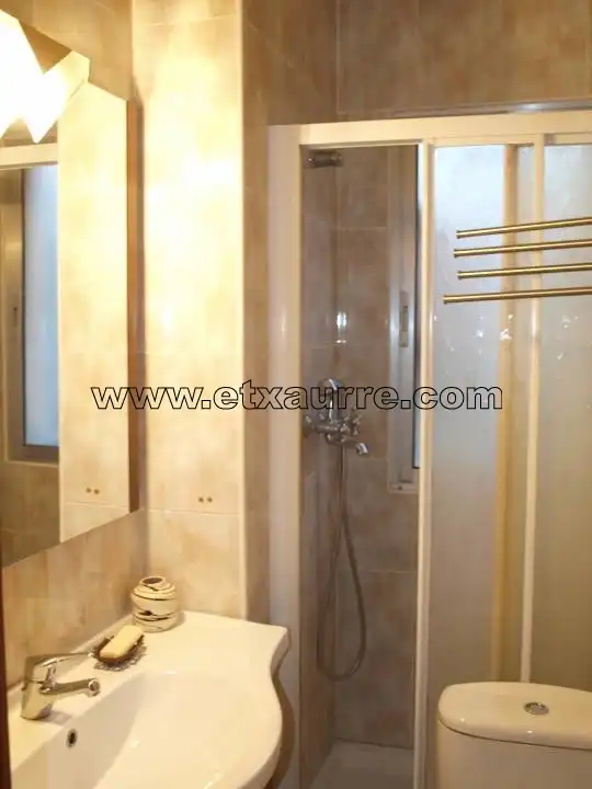 Baño de Piso en venta en Laudio / Llodio, Araba - Álava