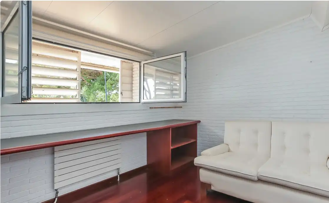 House with pool for sale in Avinguda Rocaferrera, imagen 4