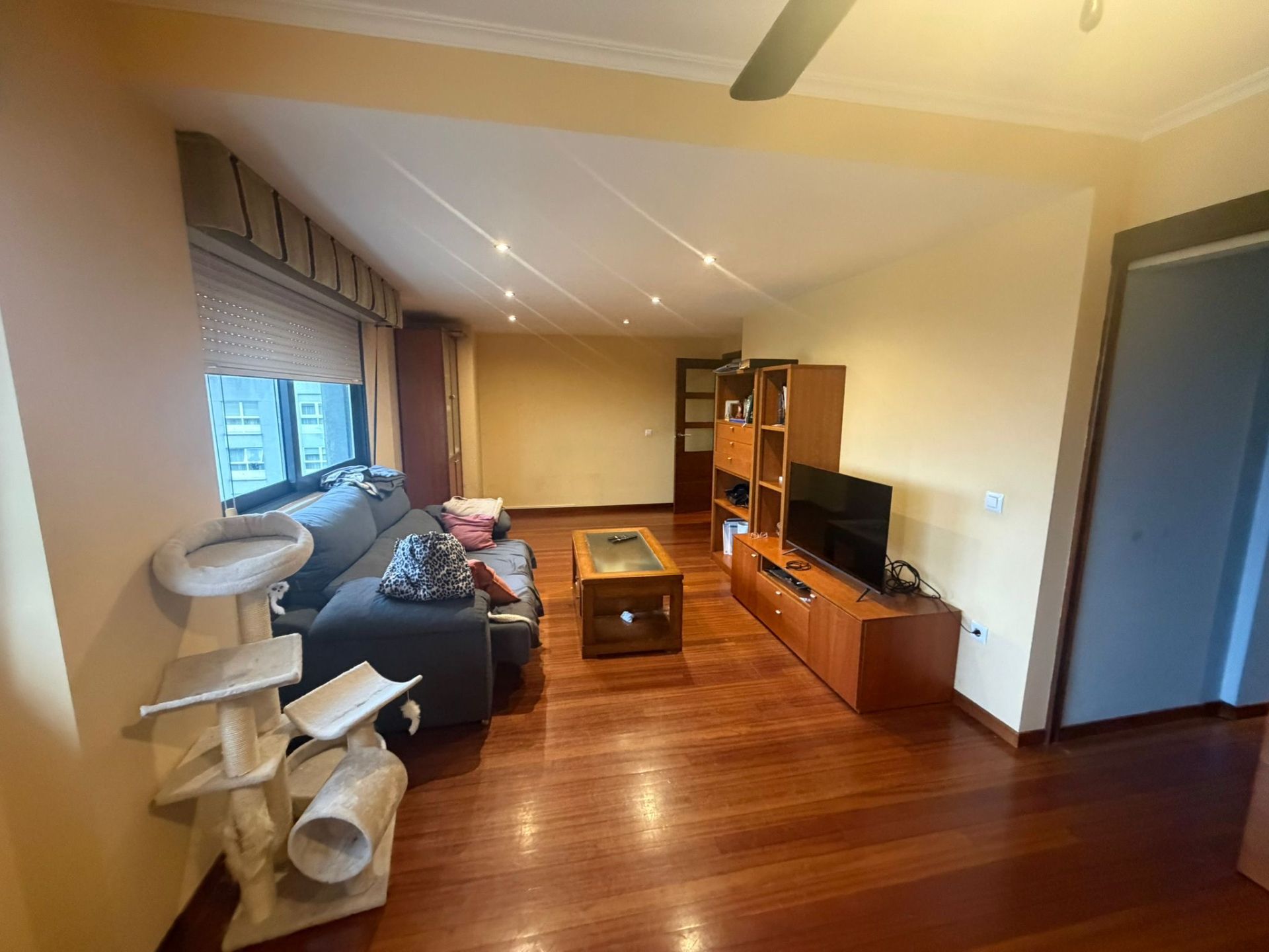 Sala de estar de Dúplex en venta en Ferrol con Calefacción, Trastero y Amueblado