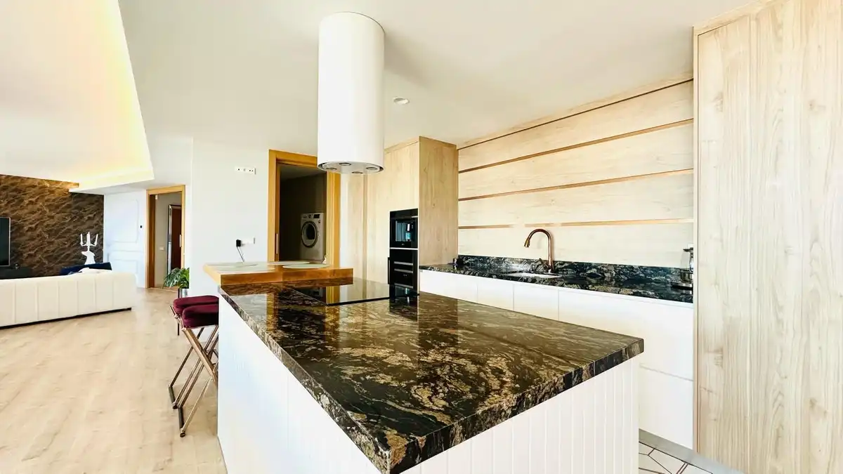Kitchen of Flat for sale in Mijas  with Air Conditioner, Terrace and Storage room