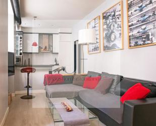 Living room of Premises for sale in  Madrid Capital