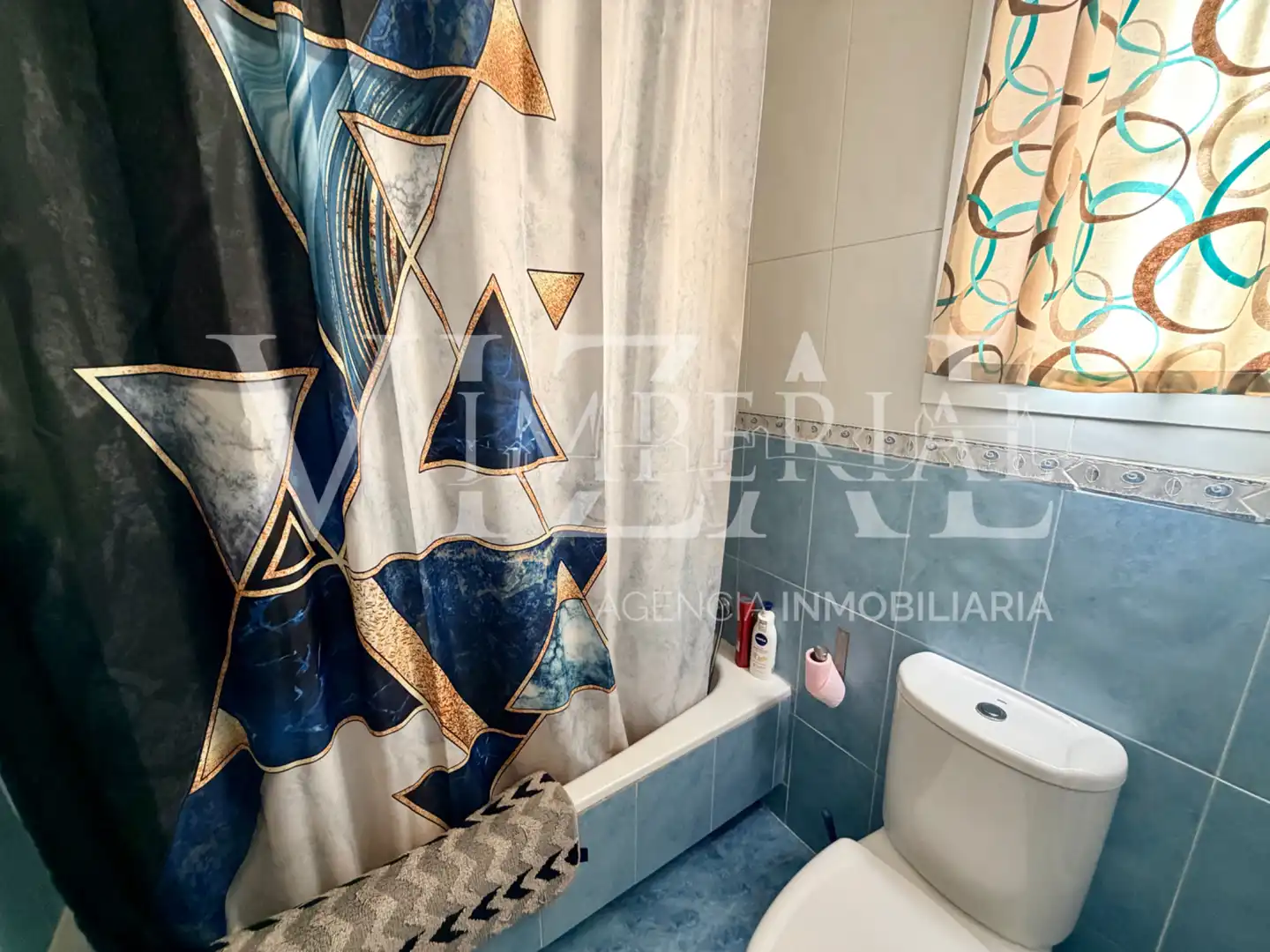 Baño de Casa adosada en venta en Argés con Aire acondicionado, Calefacción y Amueblado