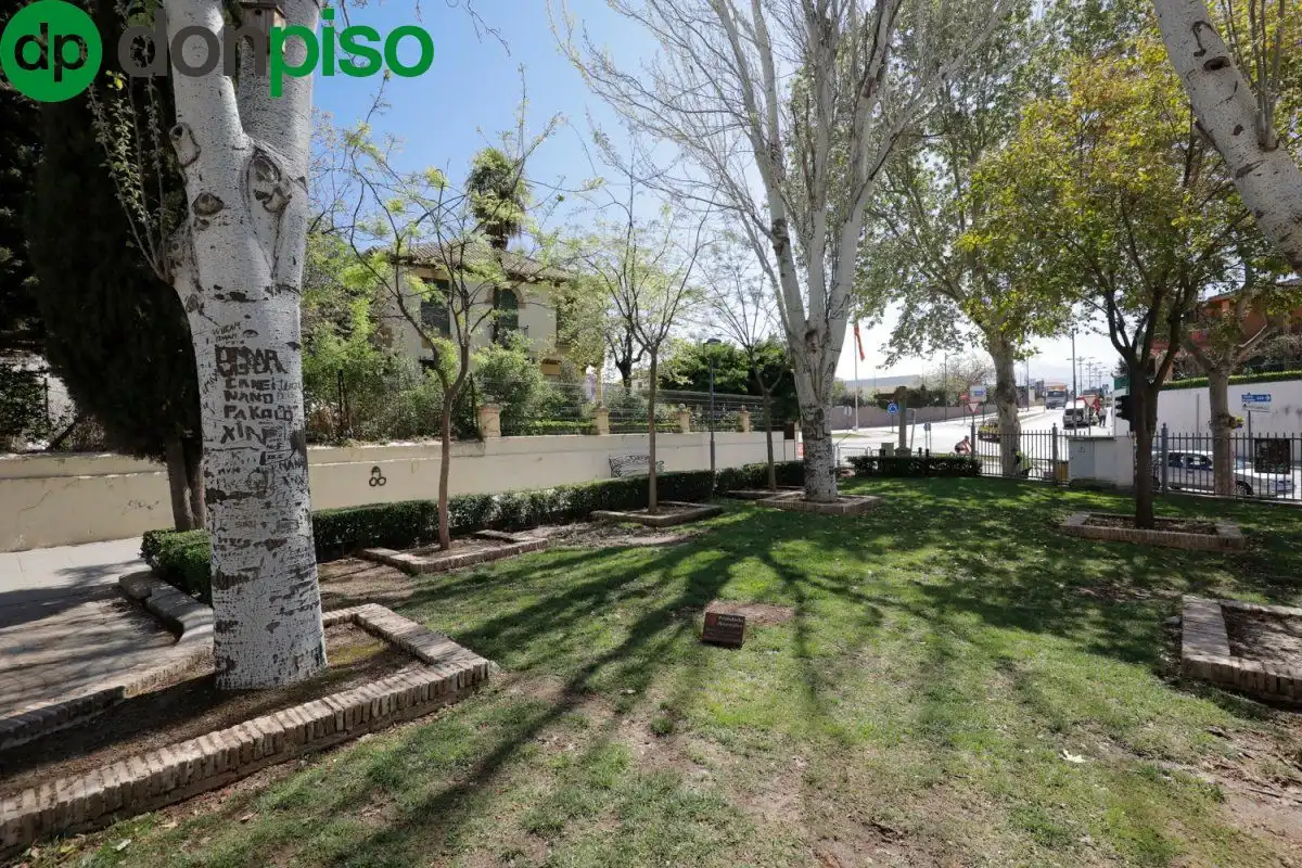 Casa o xalet en venda a Carretera MOTRIL, Carretera de Granada - La Alcazaba