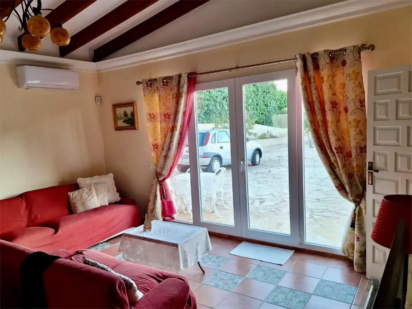 Living room of Houses for sale in Calpe / Calp  with Air Conditioner, Swimming Pool and Balcony