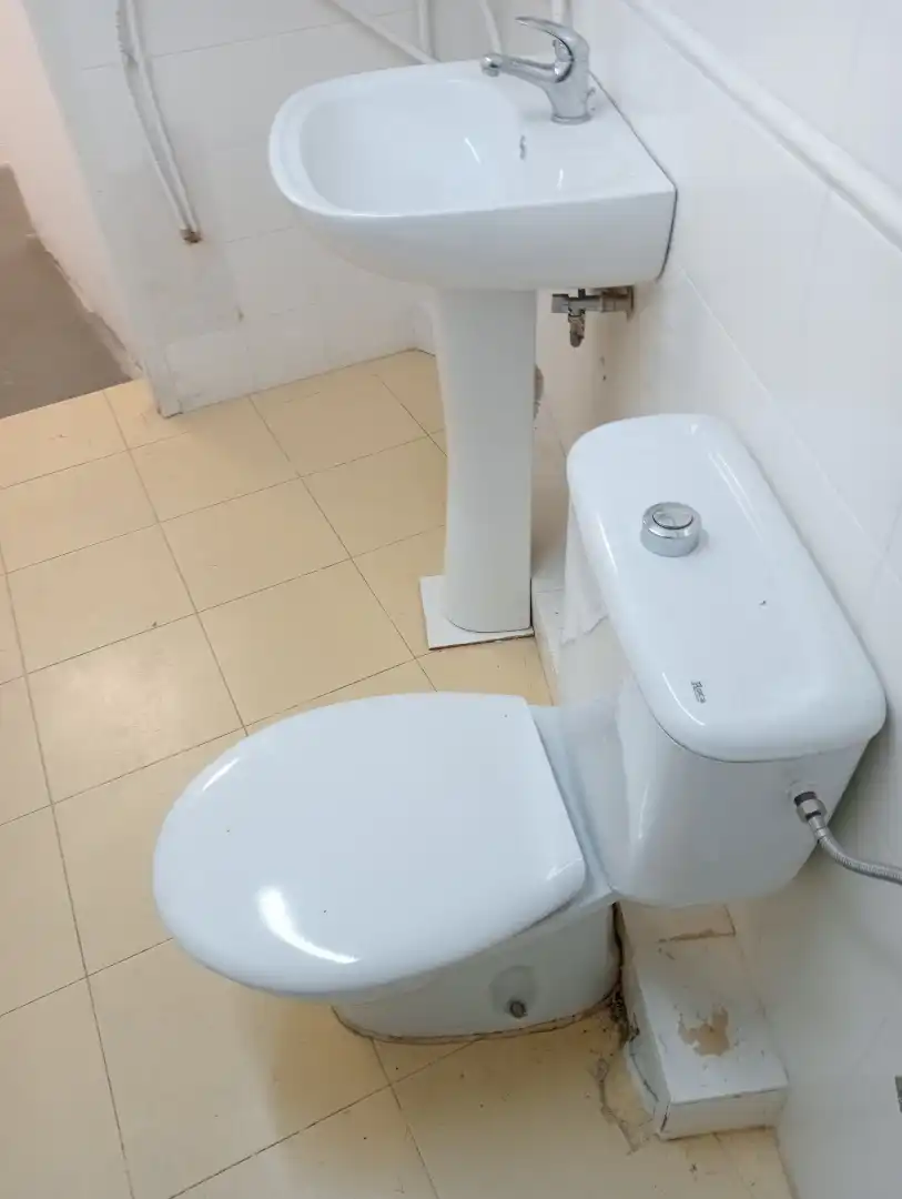 Baño de Local en venta en Valencia con Amueblado