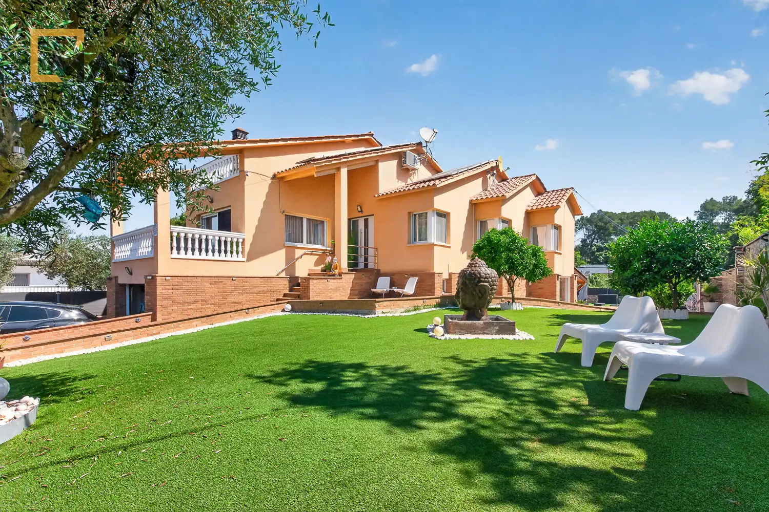 Chalet con terraza en venta en Carrer Can Parellada, imagen 2