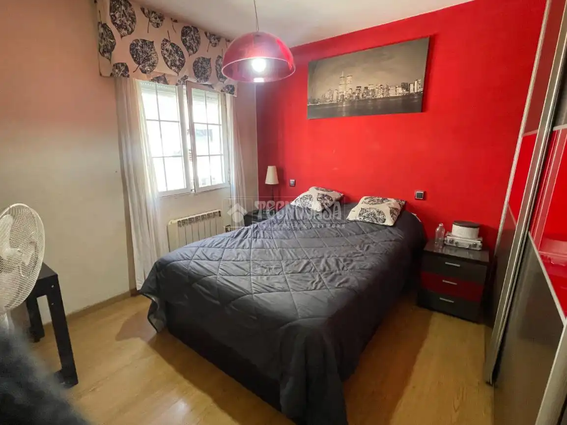Bedroom of Flat for sale in Madrid  with Air Conditioner