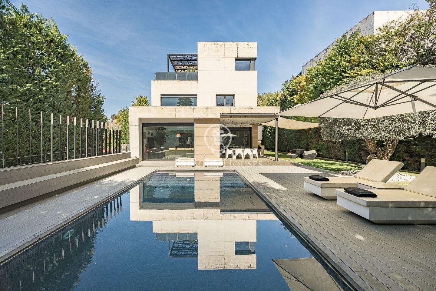 Garden of Houses for sale in Sant Cugat del Vallès  with Air Conditioner, Private garden and Terrace