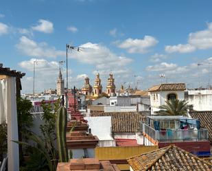 Vista exterior de Loft de lloguer en  Sevilla Capital amb Aire condicionat, Moblat i Rentadora