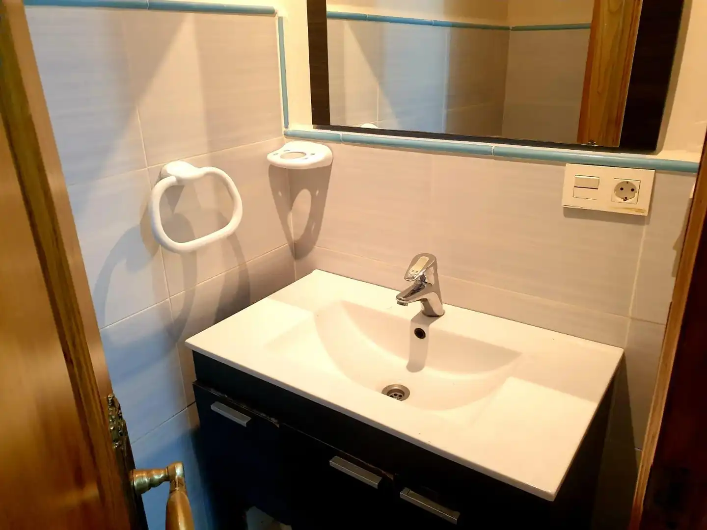 Baño de Piso en venta en Ávila con Parquet y Amueblado